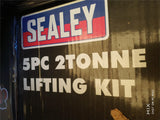 5 Pce Sealey Lifting Kit 2 Tonne (Jack/Axle Stands/Creeper/Chocks/Wrench)