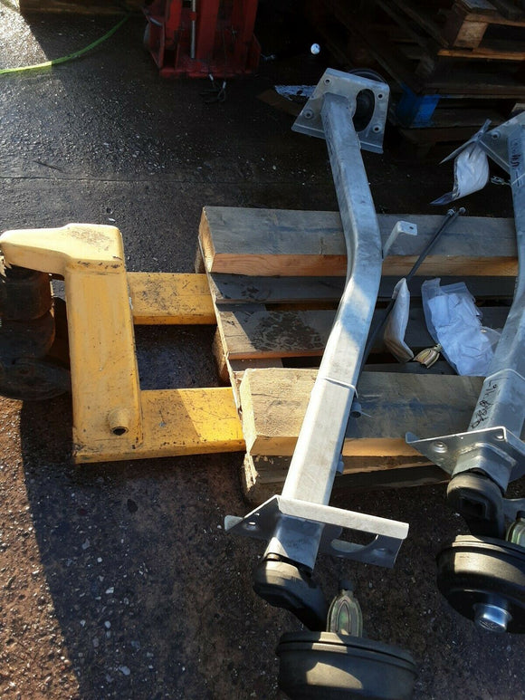 bpw caravan axle new 1350kg (949)