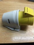 WALL MOUNTED SOCKET 32 AMP 110V